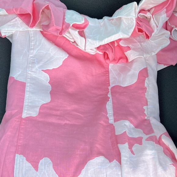 New H&M Summer Bloggers Favorite - Ruffled Off-the-shoulder Dress - Picture 7 of 7